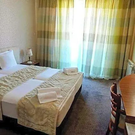 Хотел Vitosha Tulip 3*
