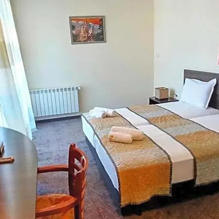 Хотел Vitosha Tulip 3*